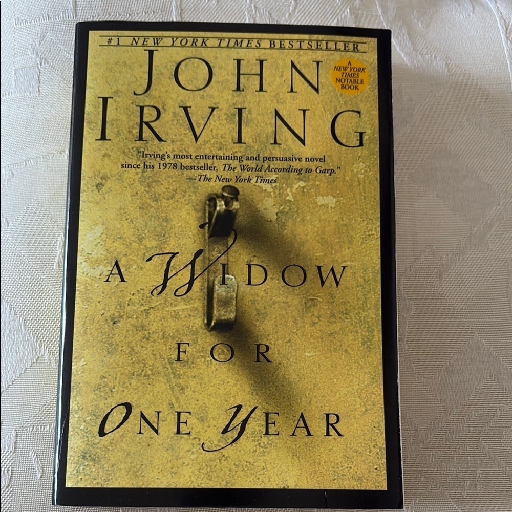 NOVEL A Widow for One Year by John Irving  NEW
New York time best seller